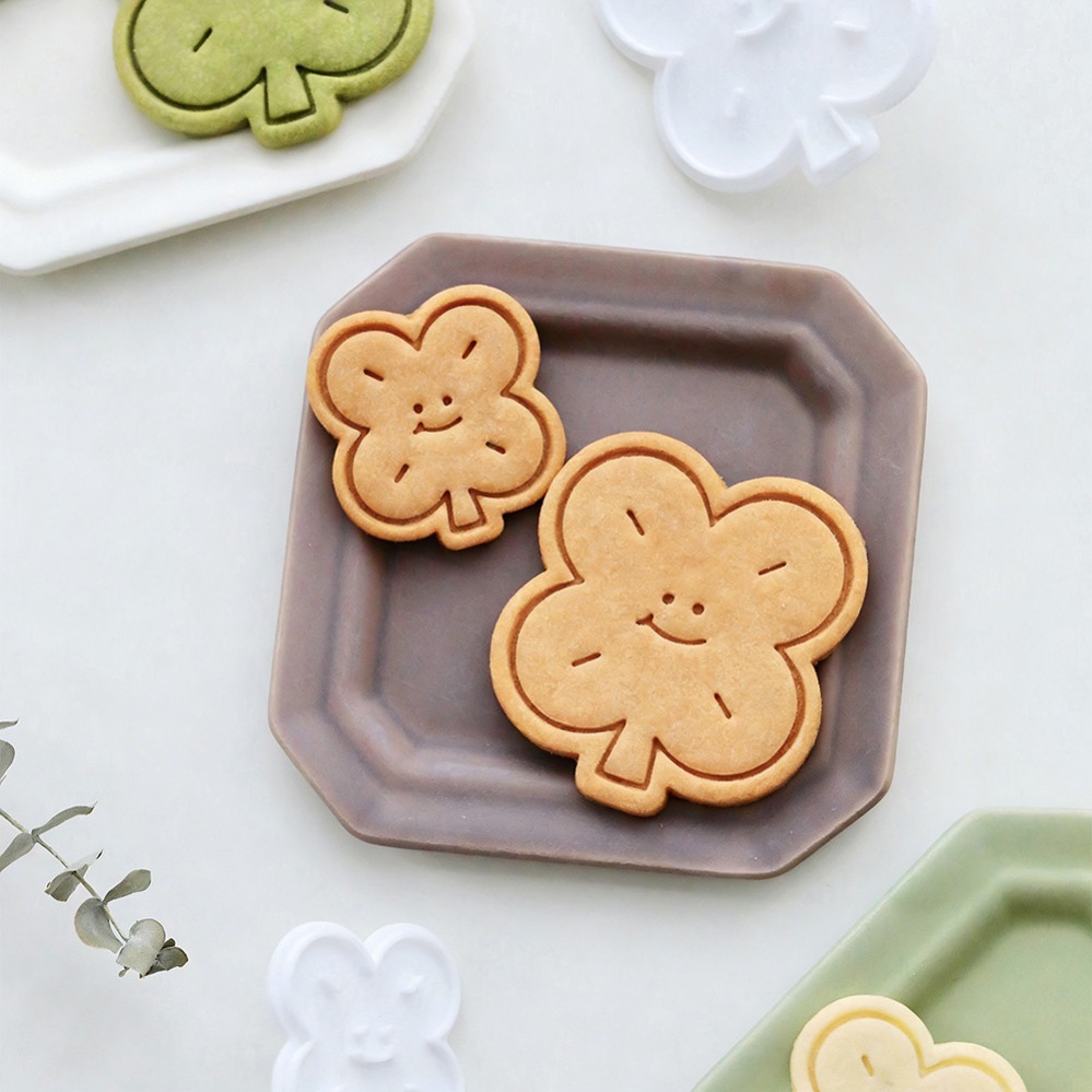 Commercial Kitchen Items - Lucky Four-Leaf Clover Cookie Cutters Biscuit